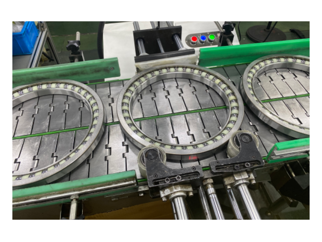 加工中心轴承坏了影响精度吗？怎么防止轴承损坏？