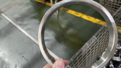 滚动轴承由哪几部分组成？滚动轴承类型有哪些？