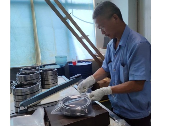 如何判断角接触球轴承生产厂家热处理做的好不好？