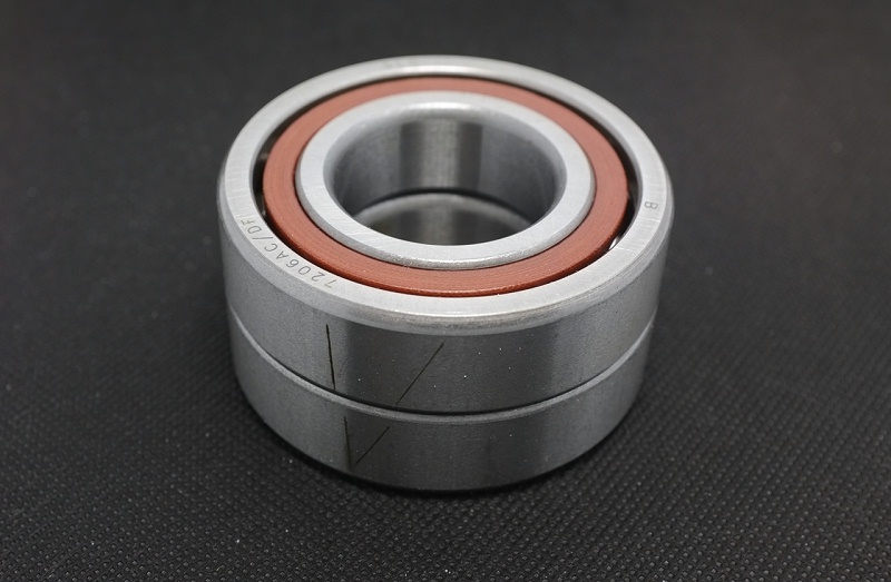 主轴轴承发烫正常吗