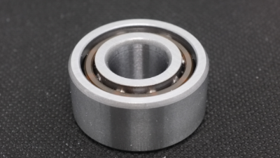 双列角接触轴承和两只角接触轴承结构哪种好？