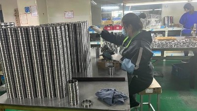 金属轴承和钢制轴承的区别有哪些？轴承钢属于不锈钢吗？