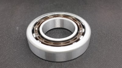 磁悬浮电机?；ぶ岢心募易龅暮?？?；ぶ岢杏攀朴心男?？