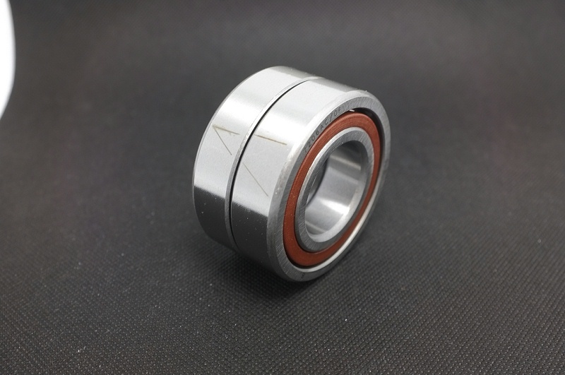 铣头轴承用什么类型