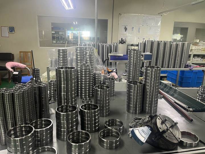 高速角接触球轴承耐不耐高温？受哪些因素影响？